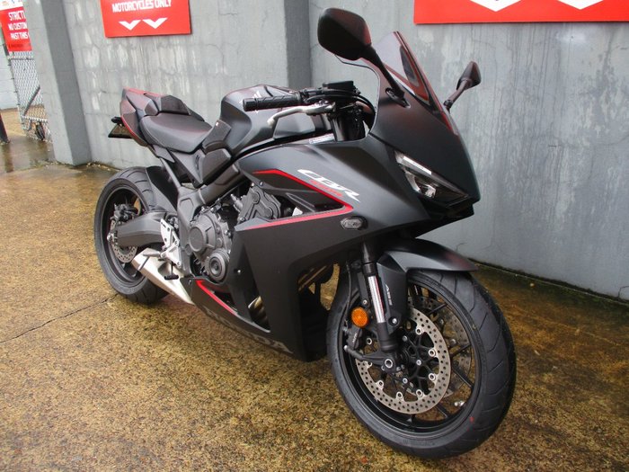 2024 Honda CBR650R BLACK