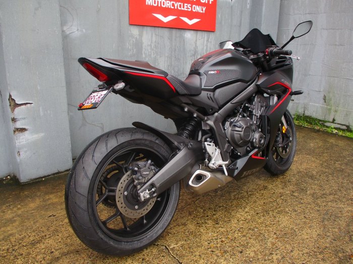 2024 Honda CBR650R BLACK