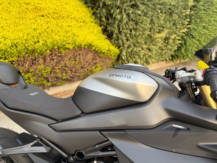 2025 CFMOTO 450 SR S NEBULA BLACK