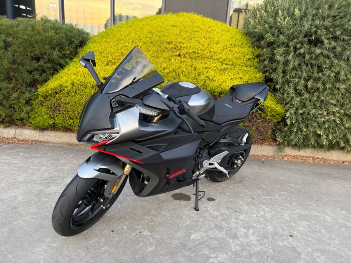 2025 CFMOTO 450 SR S NEBULA BLACK