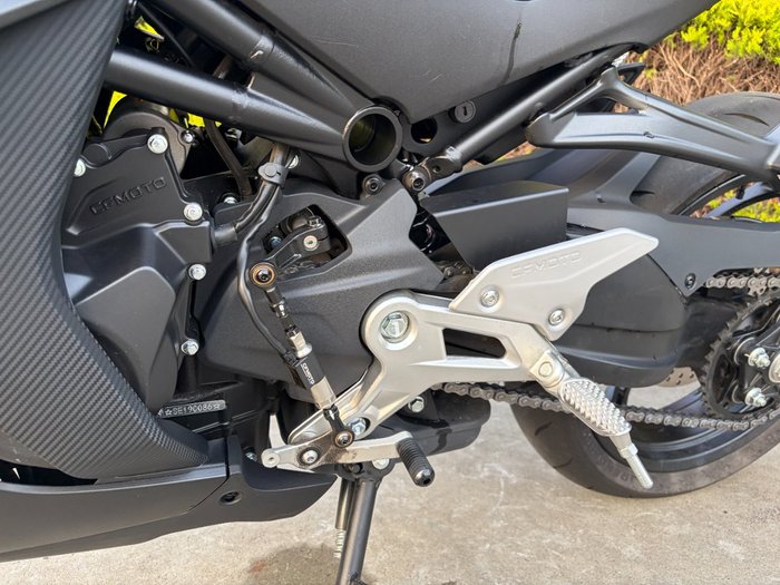 2025 CFMOTO 450 SR S NEBULA BLACK