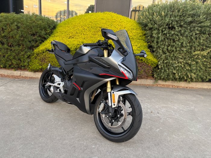 2025 CFMOTO 450 SR S NEBULA BLACK