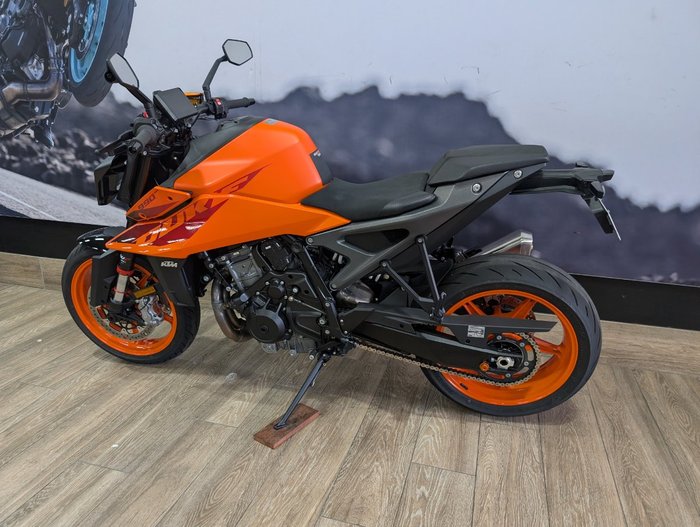 2024 Ktm 990 DUKE