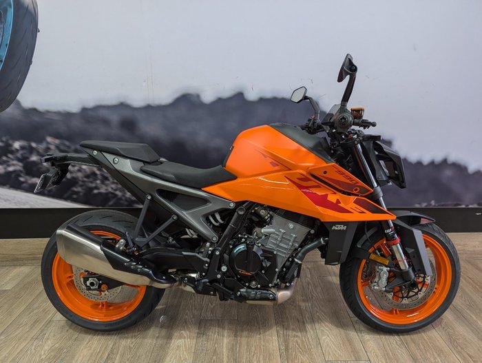 2024 Ktm 990 DUKE