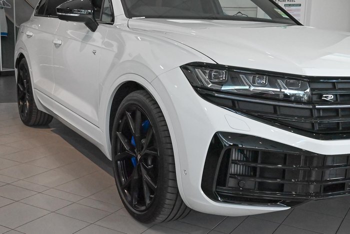 2025 Volkswagen Touareg R