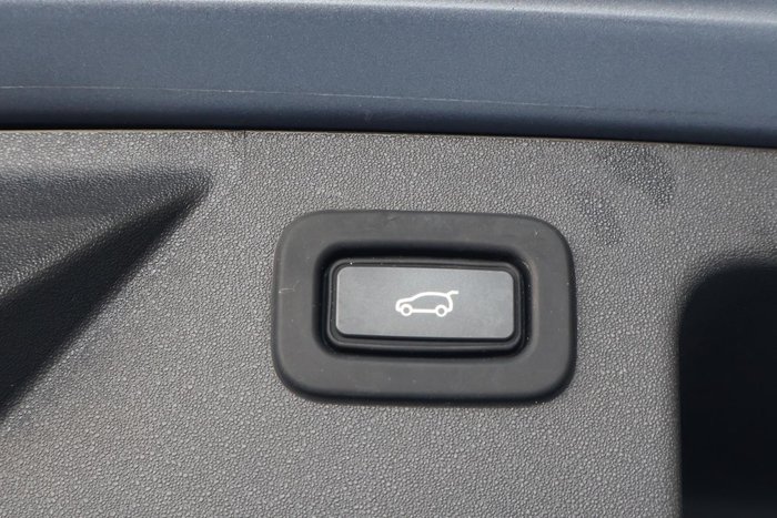 2020 Land Rover Discovery Sport D150 S