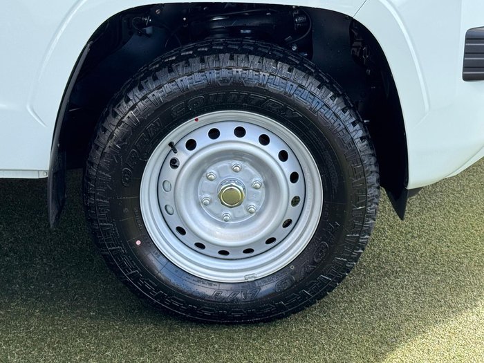 2025 Mitsubishi Triton GLX