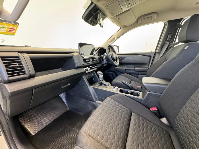2025 Mitsubishi Triton GLX