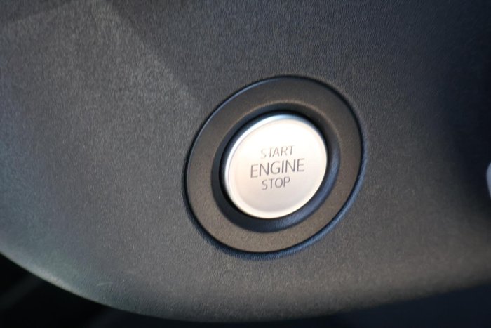 2024 Volkswagen ID. Buzz Pro BEV560