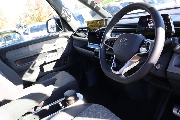 2024 Volkswagen ID. Buzz Pro BEV560