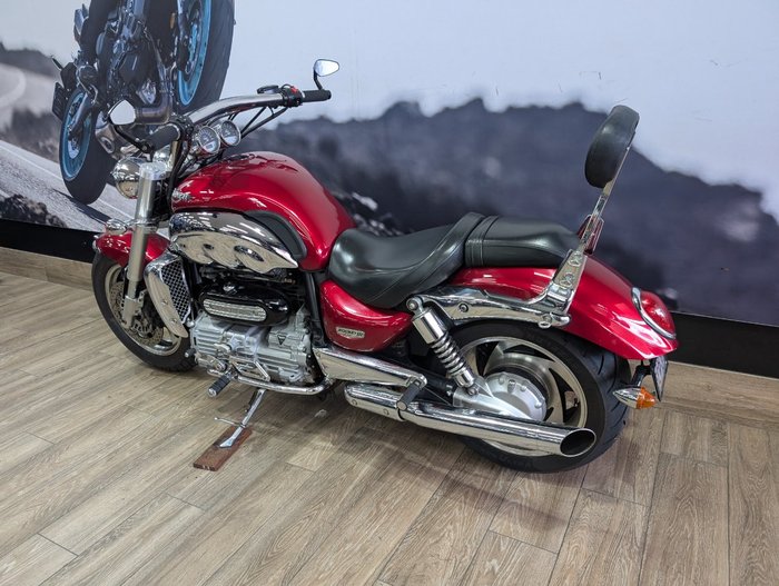 2005 Triumph ROCKET III RED