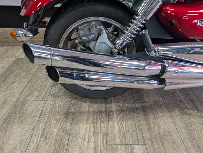 2005 Triumph ROCKET III RED