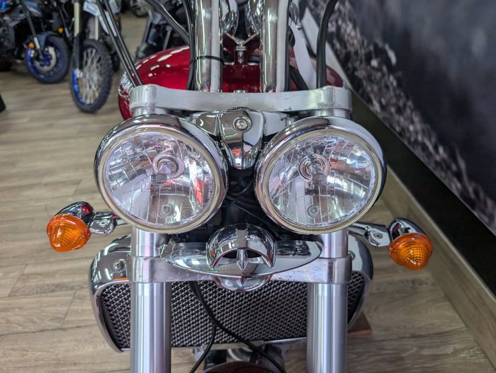 2005 Triumph ROCKET III RED