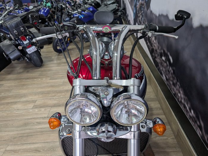 2005 Triumph ROCKET III RED