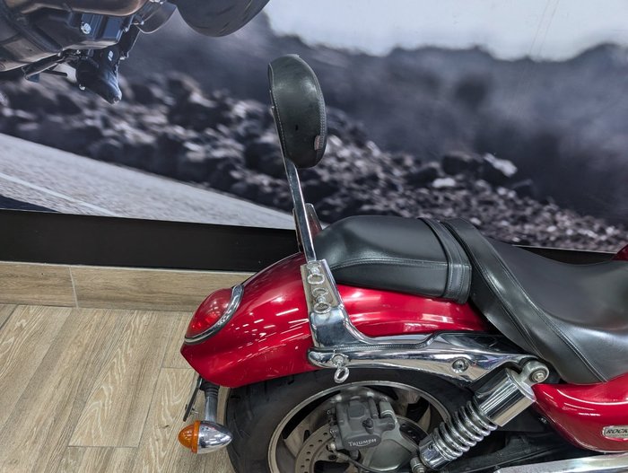 2005 Triumph ROCKET III RED