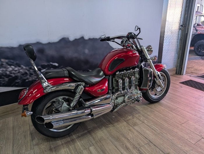 2005 Triumph ROCKET III RED