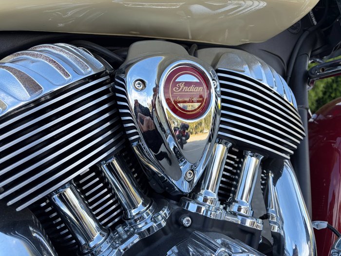 2025 Indian SPRINGFIELD SPECIAL EDITION CREAM