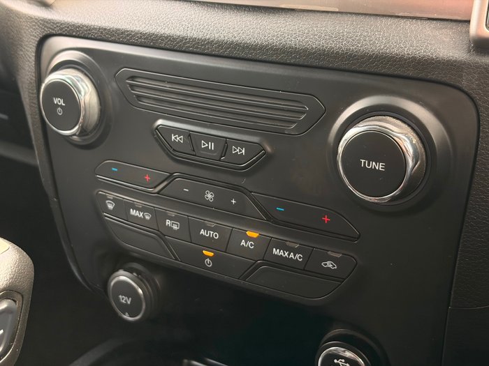 2022 Ford Everest Trend