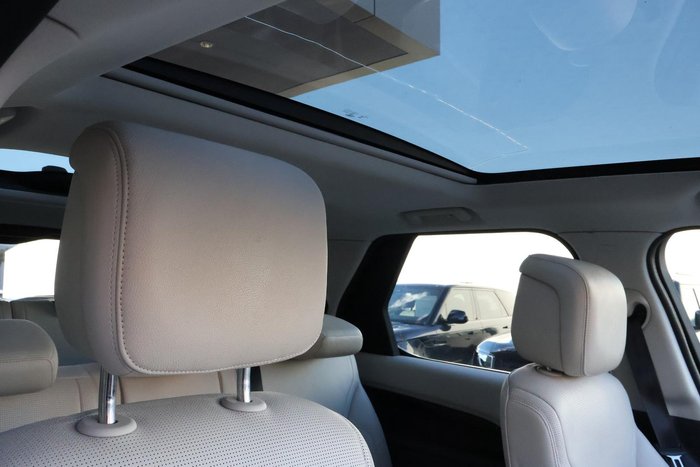 2021 Land Rover Discovery D300 SE