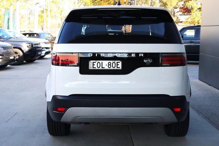 2021 Land Rover Discovery D300 SE