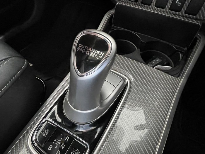 2019 Mitsubishi Outlander PHEV Exceed