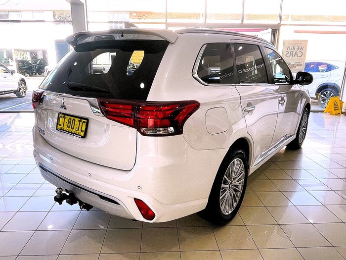 2019 Mitsubishi Outlander PHEV Exceed