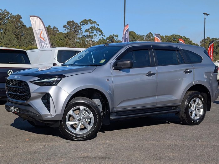 2026 Isuzu MU-X
