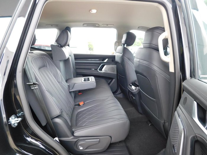 2025 LDV D90 Executive
