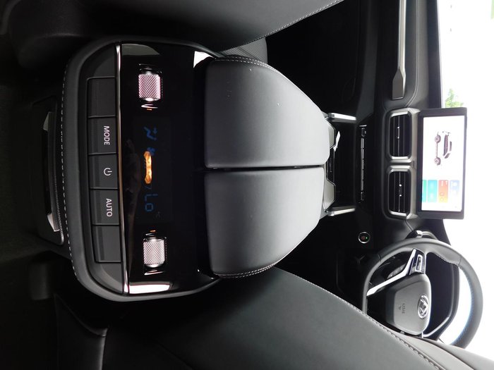 2025 LDV D90 Executive