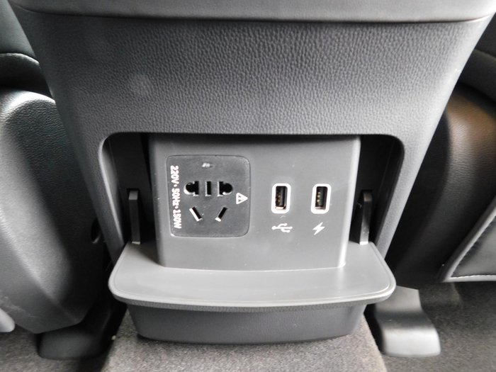 2025 LDV D90 Executive