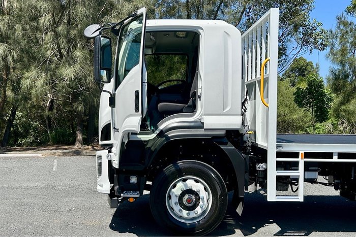 2025 Isuzu F Series FVL 260-300 AT R67