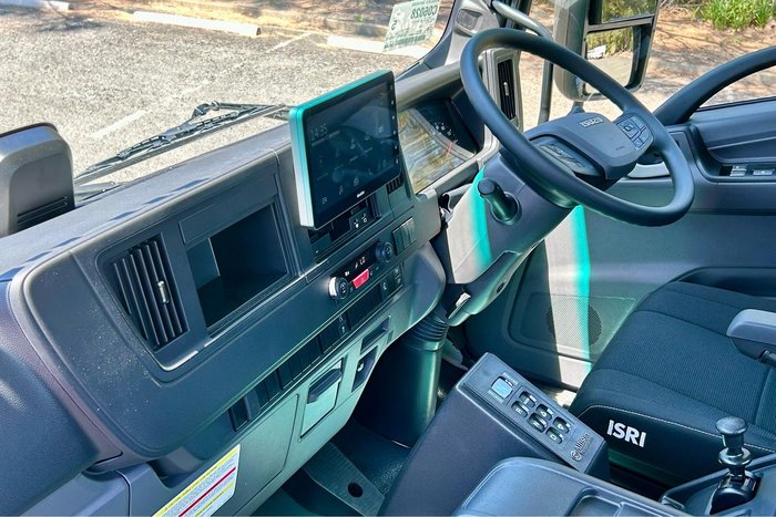 2025 Isuzu F Series FVL 260-300 AT R67