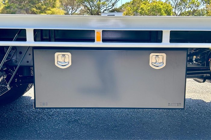 2025 Isuzu F Series FVL 260-300 AT R67