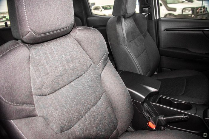 2026 Isuzu D-MAX X-RIDER MY25.5 4X4 Dual Range Mineral White