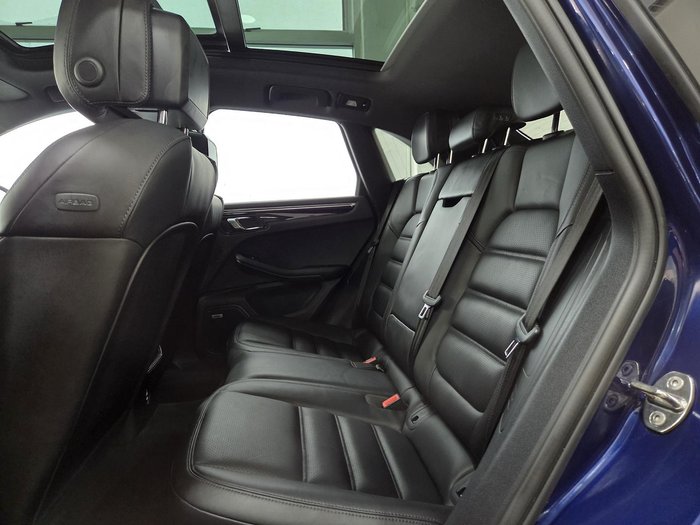 2023 Porsche Macan T