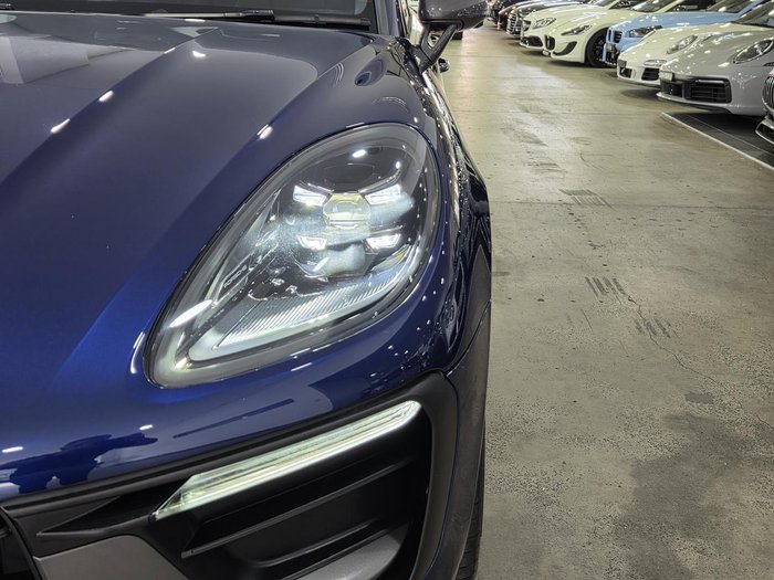 2023 Porsche Macan T