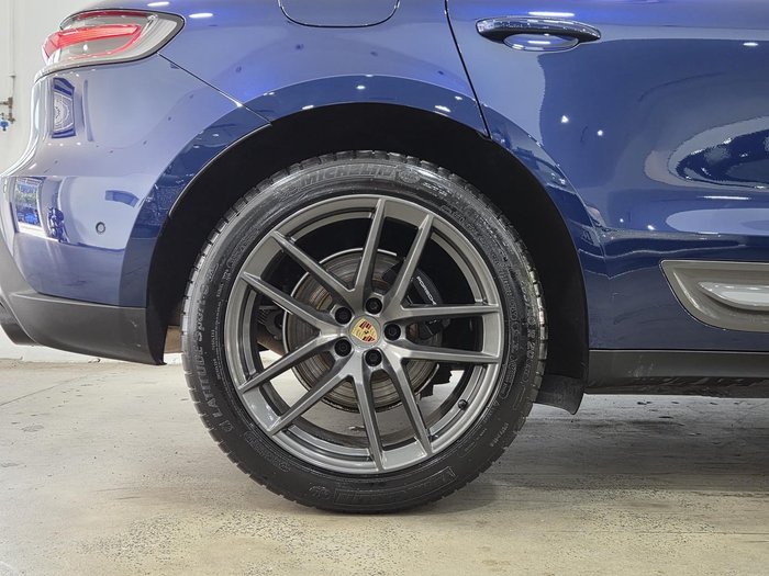 2023 Porsche Macan T