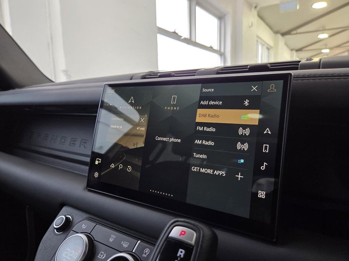 2023 Land Rover Defender 110 D300 X-Dynamic HSE