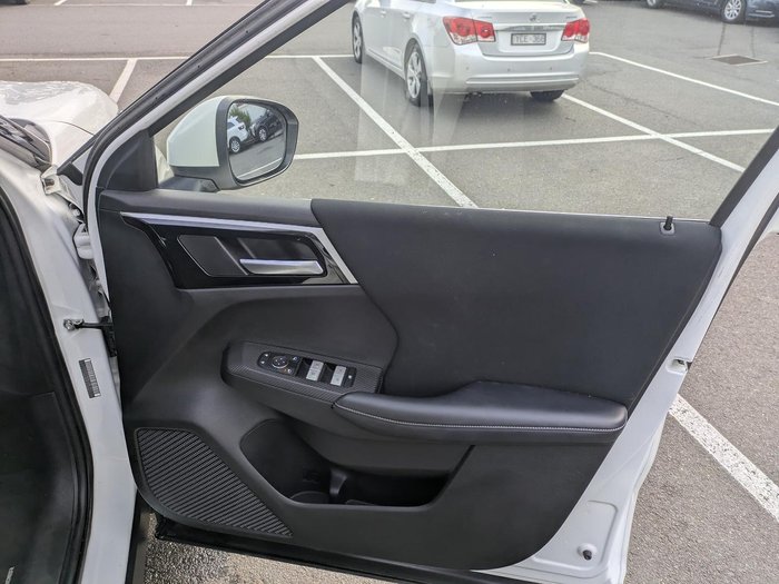 2023 Mitsubishi Outlander ES