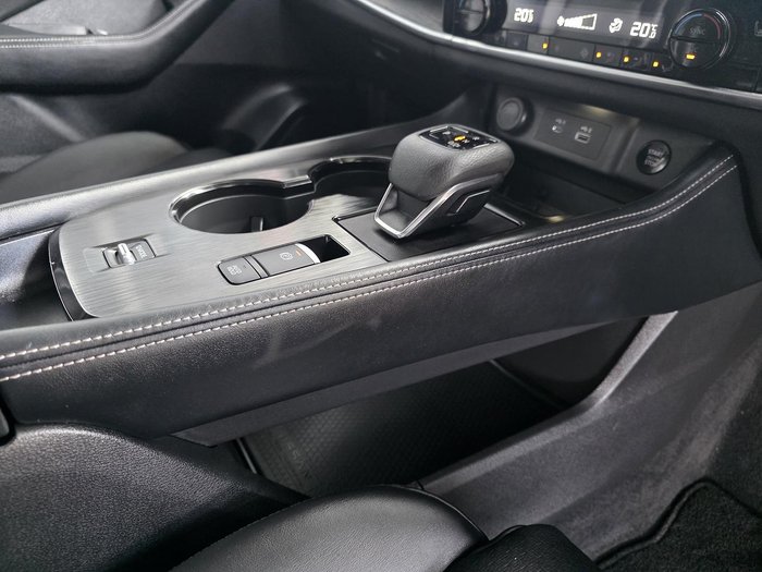 2025 Nissan X-TRAIL ST-L