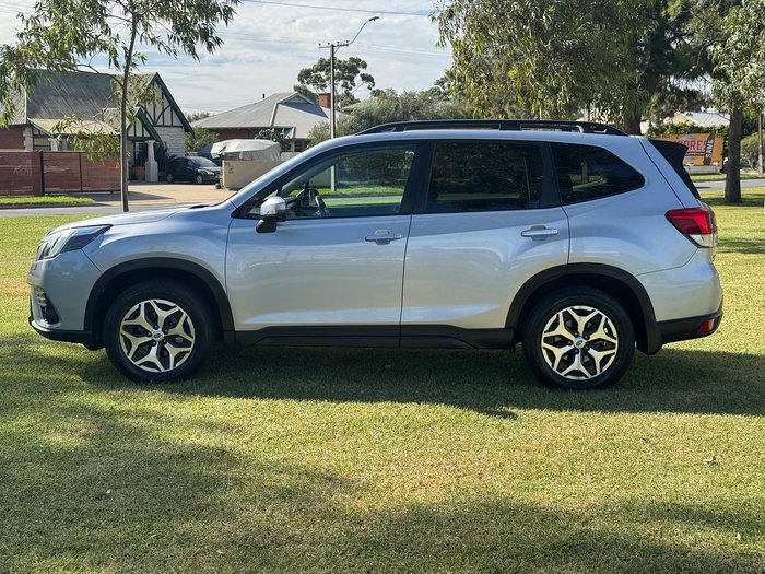 2024 Subaru Forester 2.5i