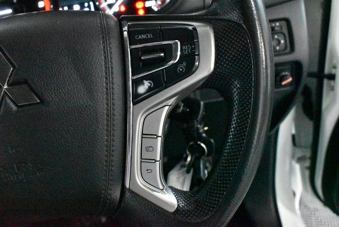 2022 Mitsubishi Triton GLX