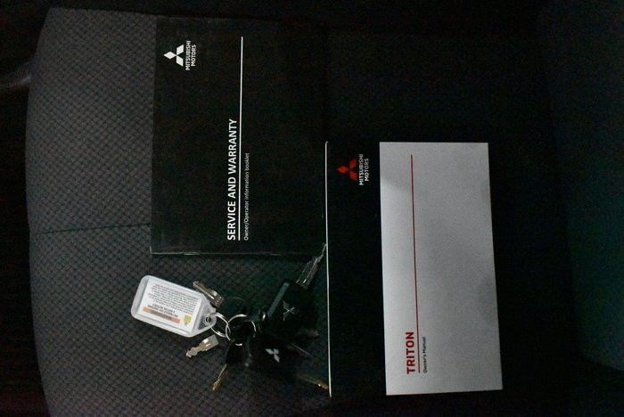 2022 Mitsubishi Triton GLX