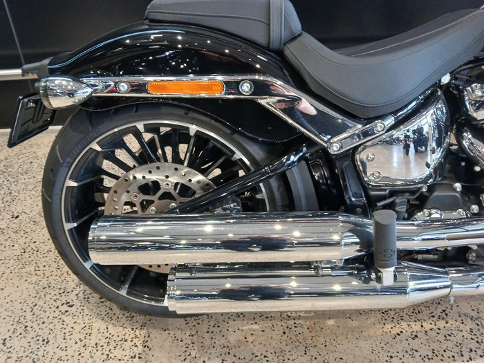 Harley-Davidson Breakout 117 (FXBR) Softail