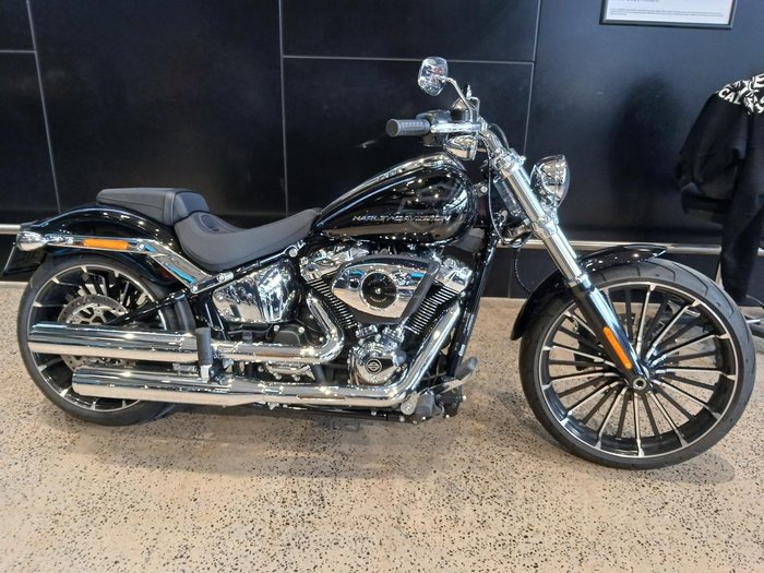 Harley-Davidson Breakout 117 (FXBR) Softail