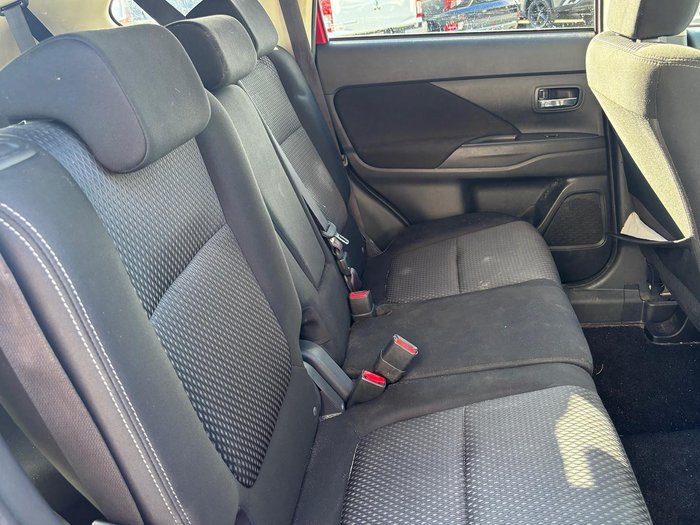 2016 Mitsubishi Outlander LS Safety Pack
