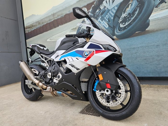 2026 BMW Motorrad S 1000 RR RACE Light white. (13-11)