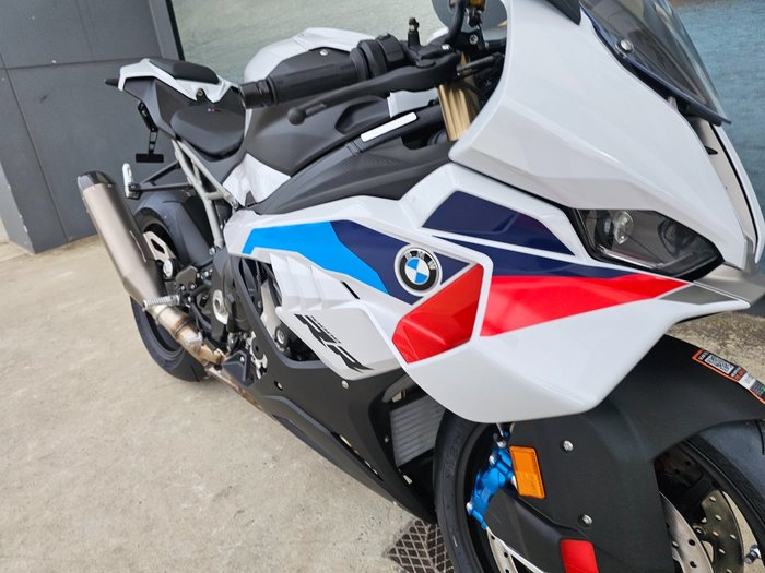 2026 BMW Motorrad S 1000 RR RACE Light white. (13-11)