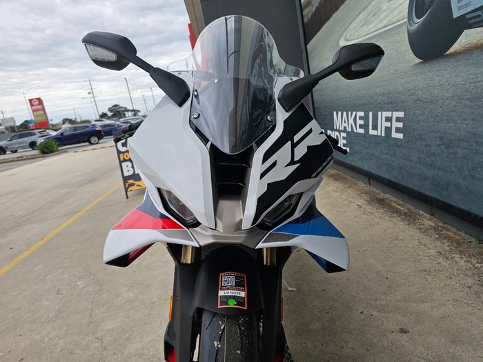 2026 BMW Motorrad S 1000 RR RACE Light white. (13-11)