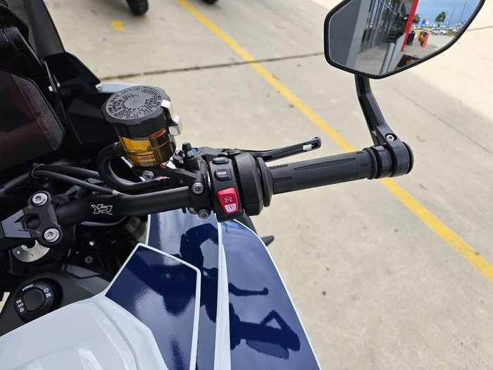 2026 BMW Motorrad M 1000 XR White